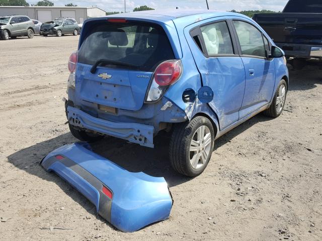 KL8CD6S93DC601951 - 2013 CHEVROLET SPARK 1LT BLUE photo 4