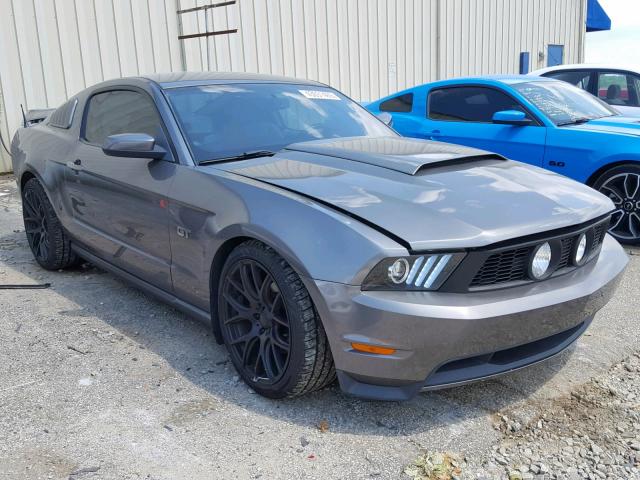 1ZVBP8CH2A5102325 - 2010 FORD MUSTANG GT GRAY photo 1