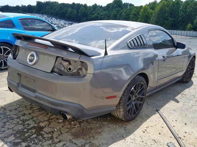 1ZVBP8CH2A5102325 - 2010 FORD MUSTANG GT GRAY photo 4