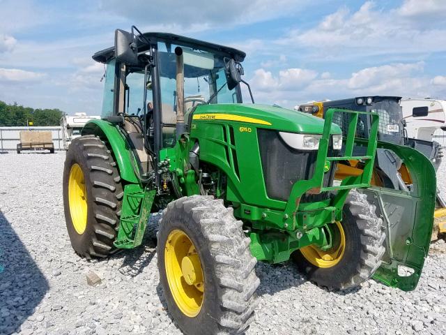 1P06115DVDM051228 - 2013 JOHN DEERE TRACTOR GREEN photo 1