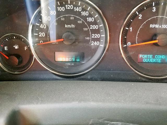 1J8HG48N76C203702 - 2006 JEEP COMMANDER BEIGE photo 8