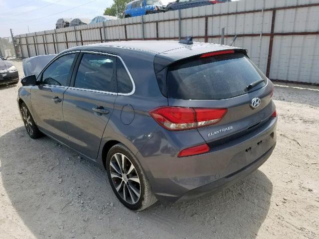 KMHH35LEXJU009390 - 2018 HYUNDAI ELANTRA GT GRAY photo 3