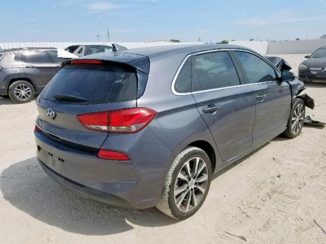 KMHH35LEXJU009390 - 2018 HYUNDAI ELANTRA GT GRAY photo 4