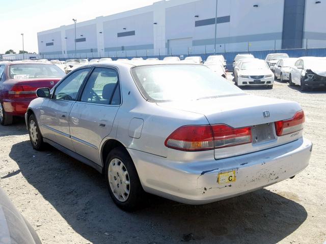 3HGCG66521G701555 - 2001 HONDA ACCORD LX SILVER photo 3