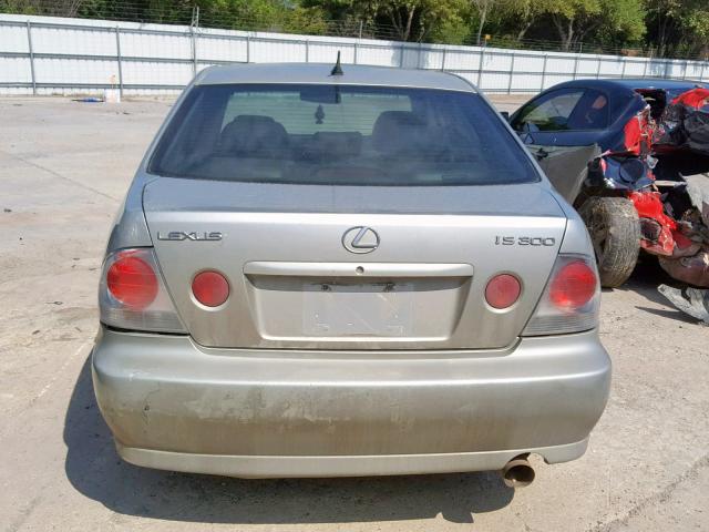 JTHBD182610029527 - 2001 LEXUS IS 300 SILVER photo 9