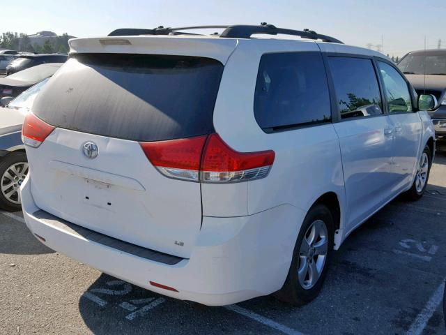 5TDKK3DC7CS227440 - 2012 TOYOTA SIENNA LE WHITE photo 4