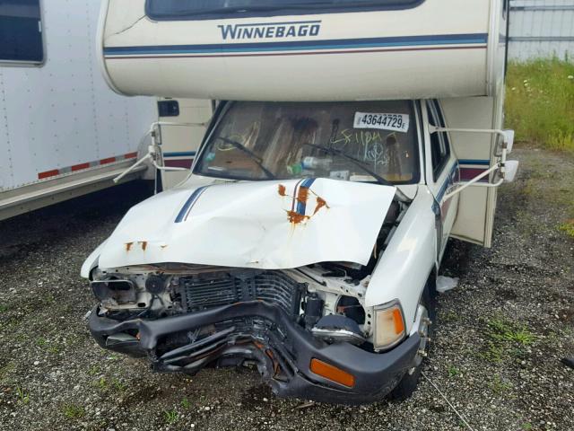 JT5VN94T8M0024287 - 1992 WINNEBAGO WARRIOR WHITE photo 9