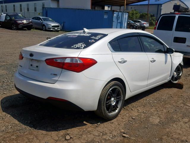 KNAFX4A89E5090953 - 2014 KIA FORTE EX WHITE photo 4