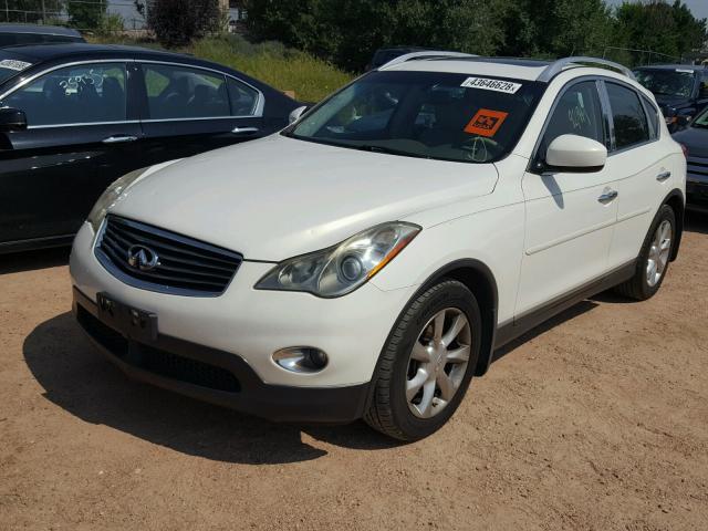 JN1AJ0HRXAM750488 - 2010 INFINITI EX35 BASE WHITE photo 2