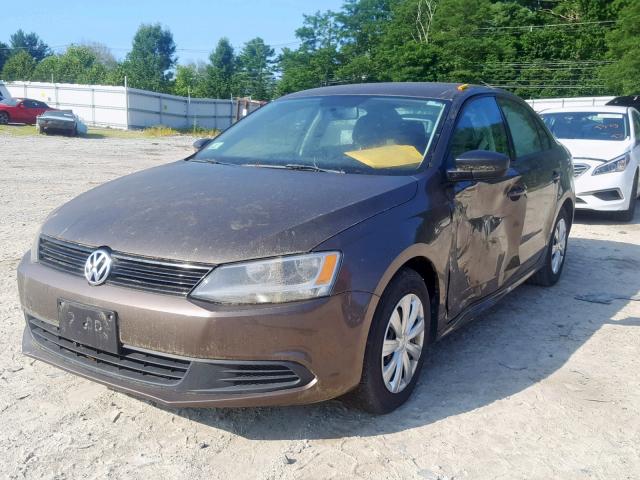 3VW2K7AJ8BM385744 - 2011 VOLKSWAGEN JETTA BASE BROWN photo 2