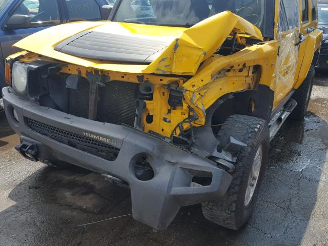 5GTDN13E278153354 - 2007 HUMMER H3 YELLOW photo 9