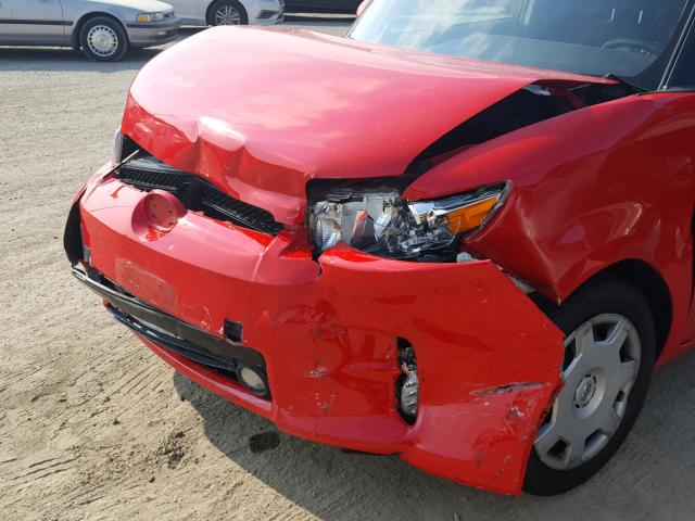 JTLZE4FE0FJ068583 - 2015 TOYOTA SCION XB Qırmızı foto 9