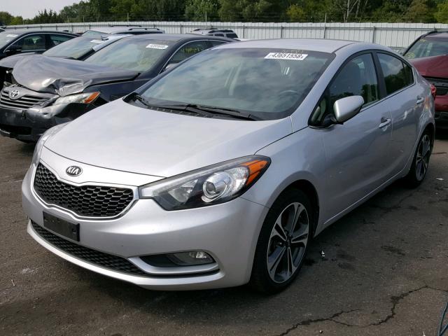 KNAFX4A89E5085705 - 2014 KIA FORTE EX SILVER photo 2