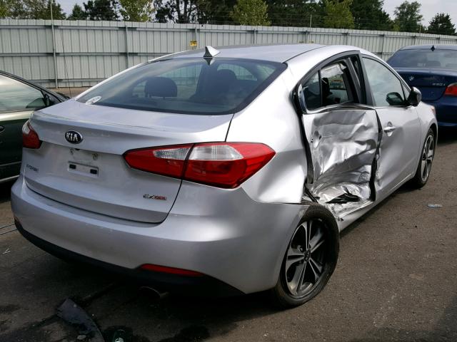 KNAFX4A89E5085705 - 2014 KIA FORTE EX SILVER photo 4