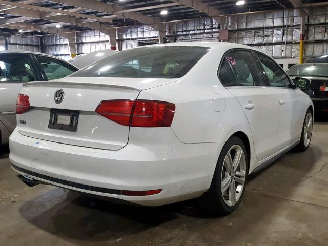 3VW4T7AJXFM254729 - 2015 VOLKSWAGEN JETTA GLI WHITE photo 4