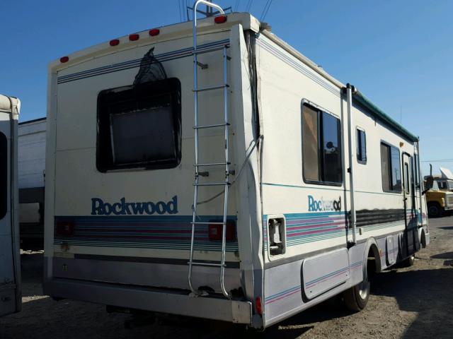 1GBKP37N9P3310328 - 1993 ROCK MOTORHOME TWO TONE photo 4