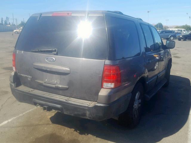 1FMRU15W94LA52385 - 2004 FORD EXPEDITION BLUE photo 4