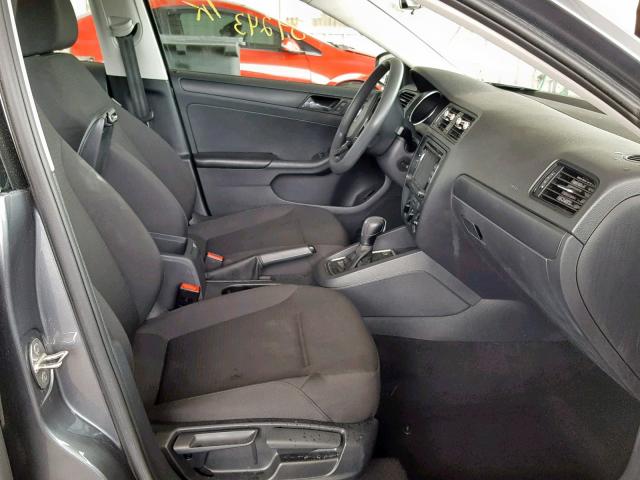 3VW2K7AJ4FM294699 - 2015 VOLKSWAGEN JETTA BASE GRAY photo 5