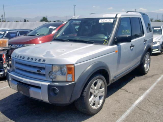 SALAA25435A302689 - 2005 LAND ROVER LR3 SILVER photo 2