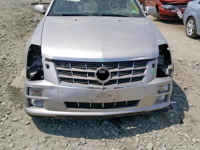 1G6DL67A680133399 - 2008 CADILLAC STS SILVER photo 9
