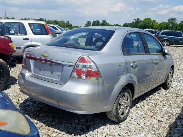 KL1TD56E79B378505 - 2009 CHEVROLET AVEO LS SILVER photo 4