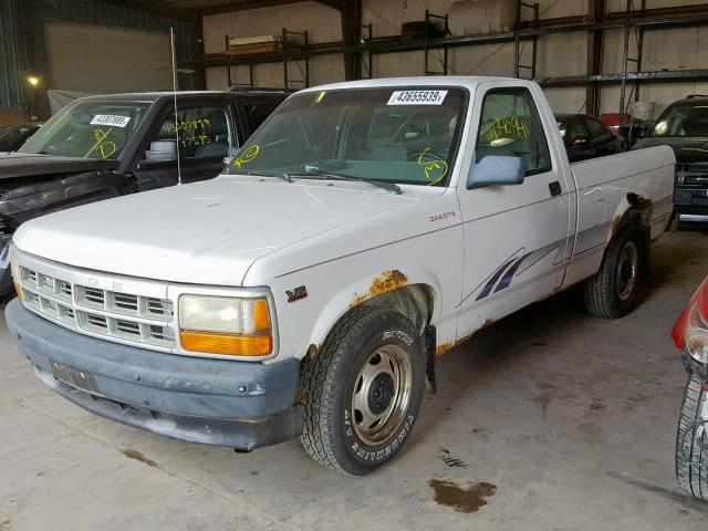 1B7FL26X3TS519196 - 1996 DODGE DAKOTA WHITE photo 2