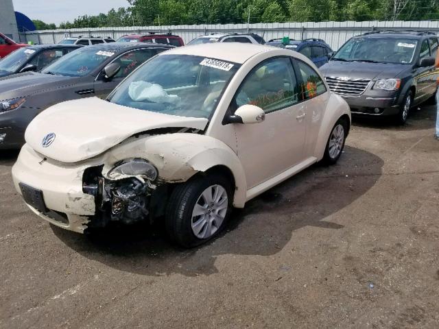 3VWPW31C58M524046 - 2008 VOLKSWAGEN NEW BEETLE კრემისფერი ფოტო 2