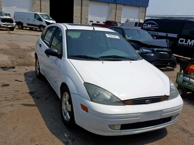 3FAFP37353R189438 - 2003 FORD FOCUS ZX5 WHITE photo 1