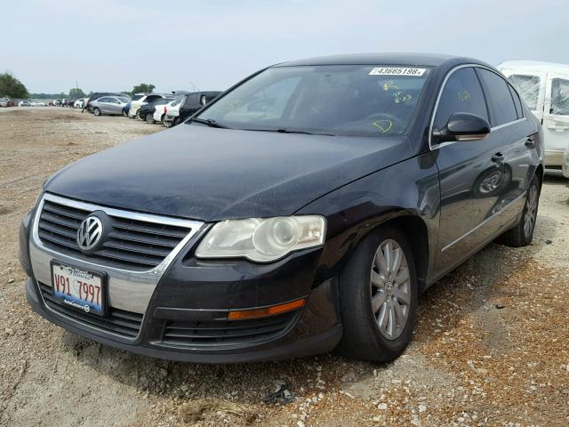 WVWJK73C88E197379 - 2008 VOLKSWAGEN PASSAT TUR BLACK photo 2