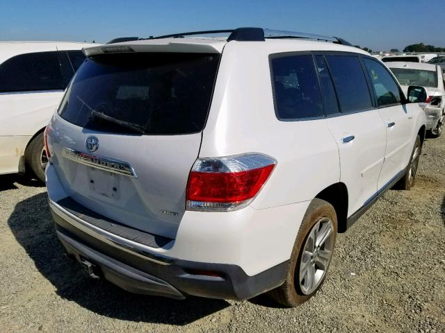 5TDDK3EH8BS053685 - 2011 TOYOTA HIGHLANDER WHITE photo 4