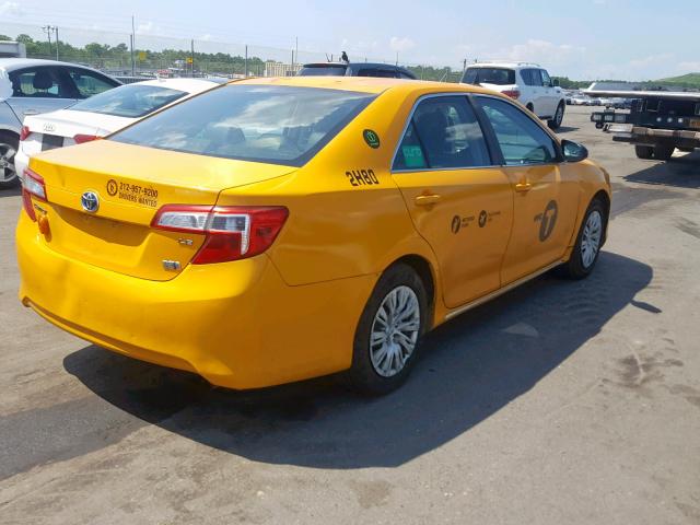 4T1BD1FK1EU100406 - 2014 TOYOTA CAMRY HYBR YELLOW photo 4