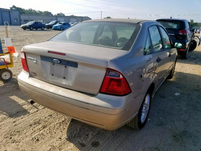 1FAFP34N97W258849 - 2007 FORD FOCUS ZX4 GOLD photo 4