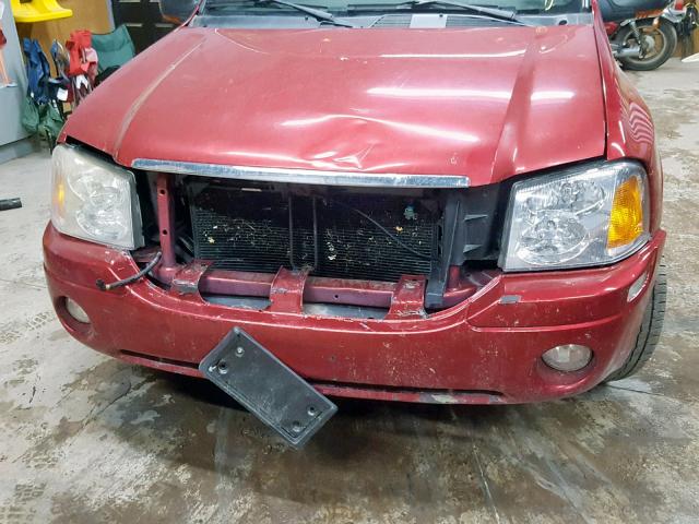 1GKDT13S222247396 - 2002 GMC ENVOY MAROON photo 9