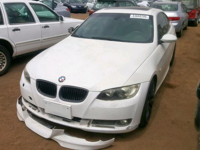 WBAWC73569E270395 - 2009 BMW 335 XI WHITE photo 2