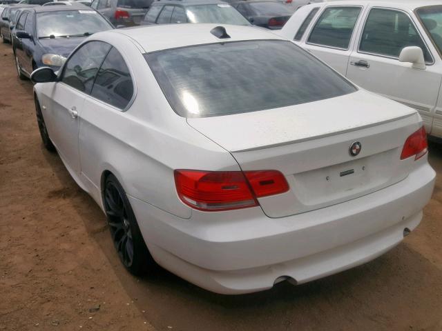 WBAWC73569E270395 - 2009 BMW 335 XI WHITE photo 3