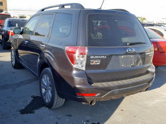 JF2SHAEC1CH454727 - 2012 SUBARU FORESTER L BLACK photo 3