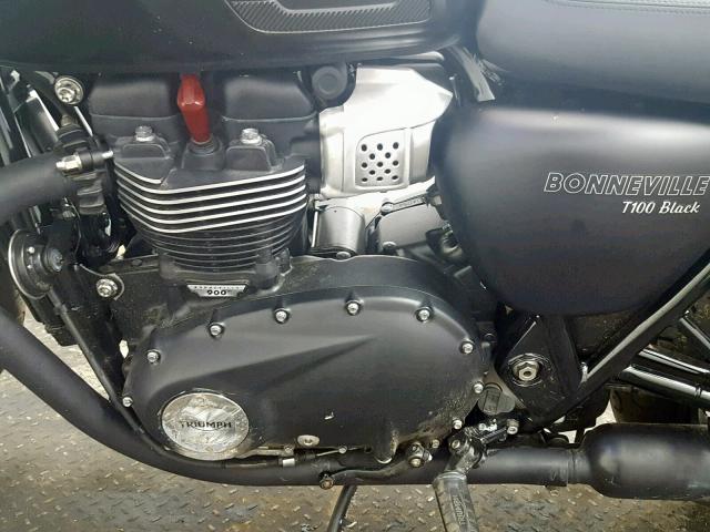 SMTD10GN8HT802260 - 2017 TRIUMPH MOTORCYCLE BONNEVILLE BLACK photo 6