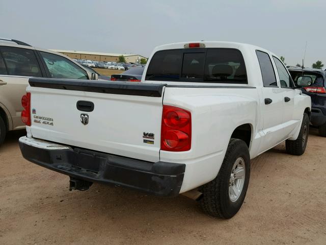 1D7HW48N98S550246 - 2008 DODGE DAKOTA QUA WHITE photo 4