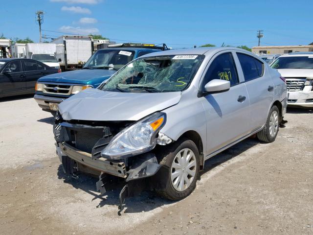 3N1CN7AP2GL910431 - 2016 NISSAN VERSA S SILVER photo 2