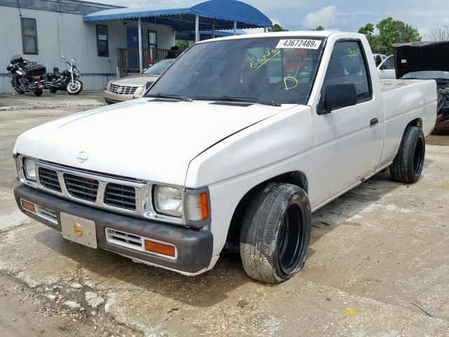 1N6SD11S1TC374507 - 1996 NISSAN TRUCK BASE WHITE photo 2