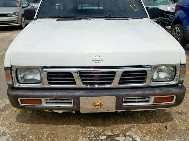 1N6SD11S1TC374507 - 1996 NISSAN TRUCK BASE WHITE photo 9