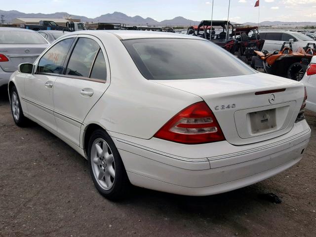 WDBRF61J03F392011 - 2003 MERCEDES-BENZ C 240 WHITE photo 3