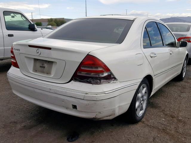 WDBRF61J03F392011 - 2003 MERCEDES-BENZ C 240 WHITE photo 4