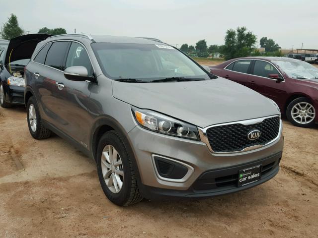 5XYPGDA59HG272581 - 2017 KIA SORENTO LX GRAY photo 1