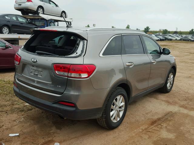 5XYPGDA59HG272581 - 2017 KIA SORENTO LX GRAY photo 4