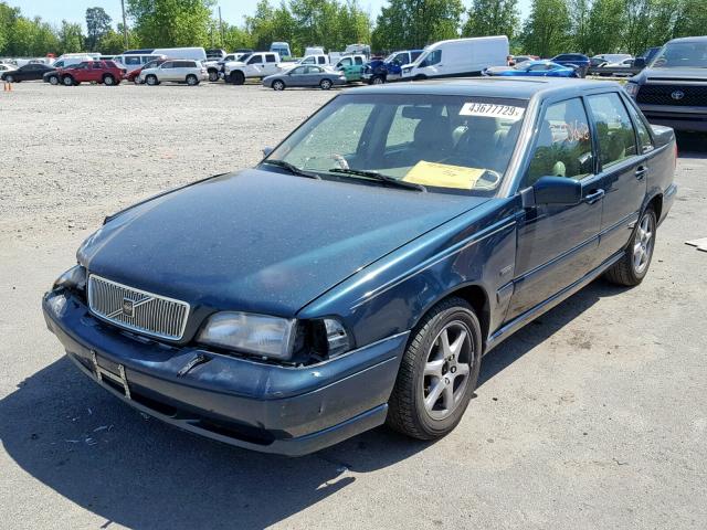 YV1LS5376W1475355 - 1998 VOLVO S70 T5 TUR GREEN photo 2