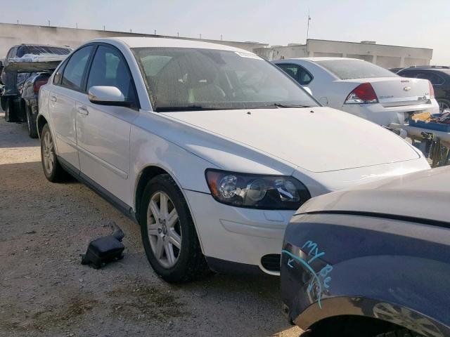 YV1MS390362203049 - 2006 VOLVO S40 2.4I WHITE photo 1