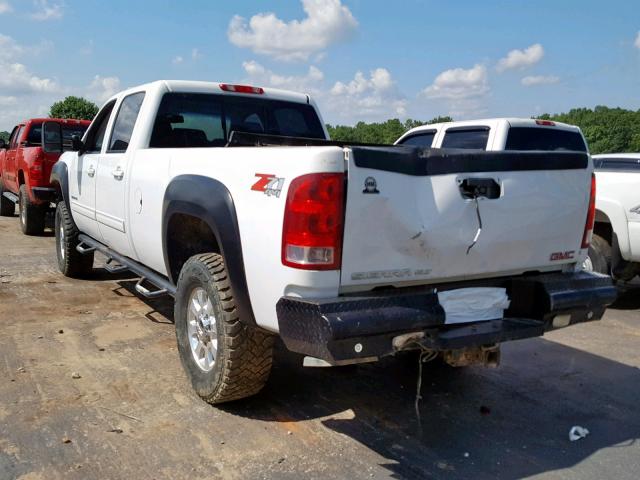 1GT424C82CF103636 - 2012 GMC SIERRA K35 WHITE photo 3