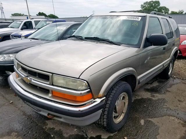 1GNDT13W912139507 - 2001 CHEVROLET BLAZER BEIGE photo 2