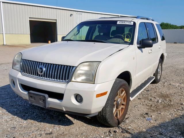 4M2DU86W04ZJ27097 - 2004 MERCURY MOUNTAINEE WHITE photo 2